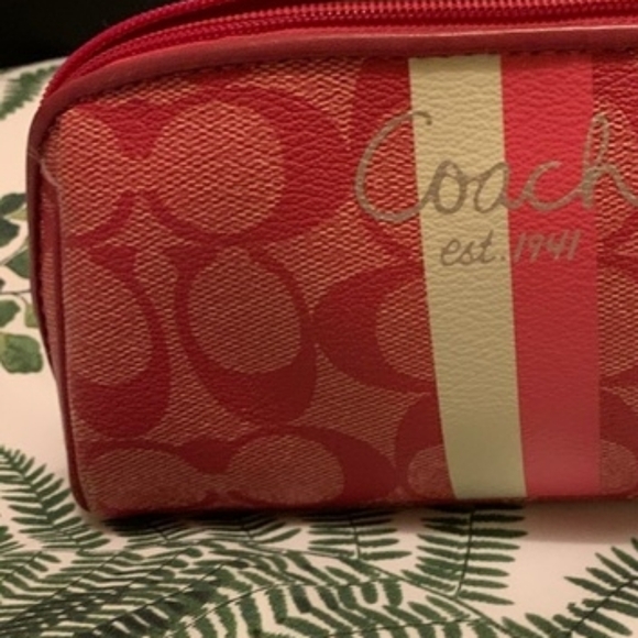 Coach Pink and Cream Signature Canvas Cosmetic Bag 🔥 - Picture 3 of 4